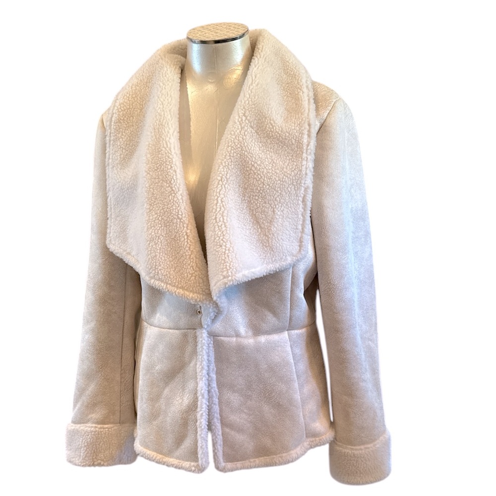 White House Black Market Women’s Faux Leather/Sherpa Coat Cream Large